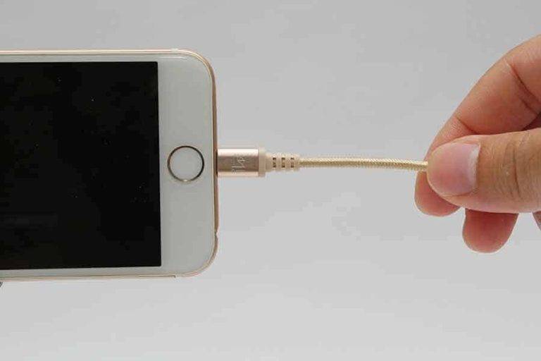 How To Use External Mic On Iphone A Comprehensive Guide!