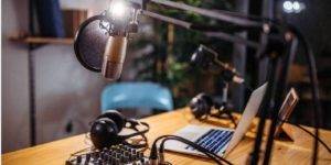 Connecting and Setting Up Your External Microphone